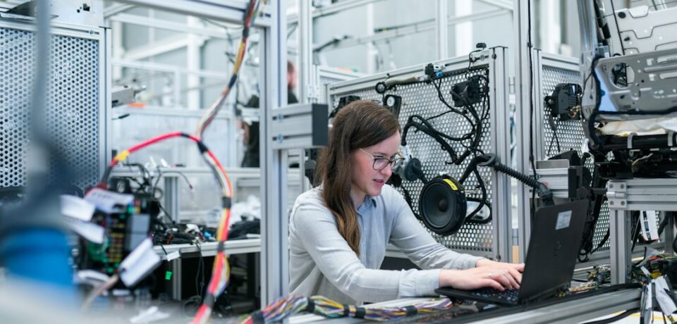 Digitalisation-industrie-PME-guide-complet-et-outils-2024